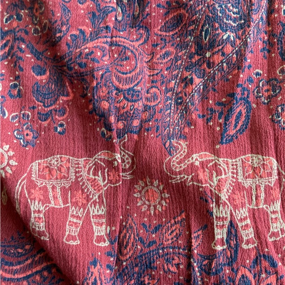 Hollister Boho Top; Women’s Small; Red + Blue Elephant print - Picture 5 of 6